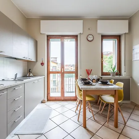 The Circle - Ampio Sui Navigli - Self-check In Appartamento